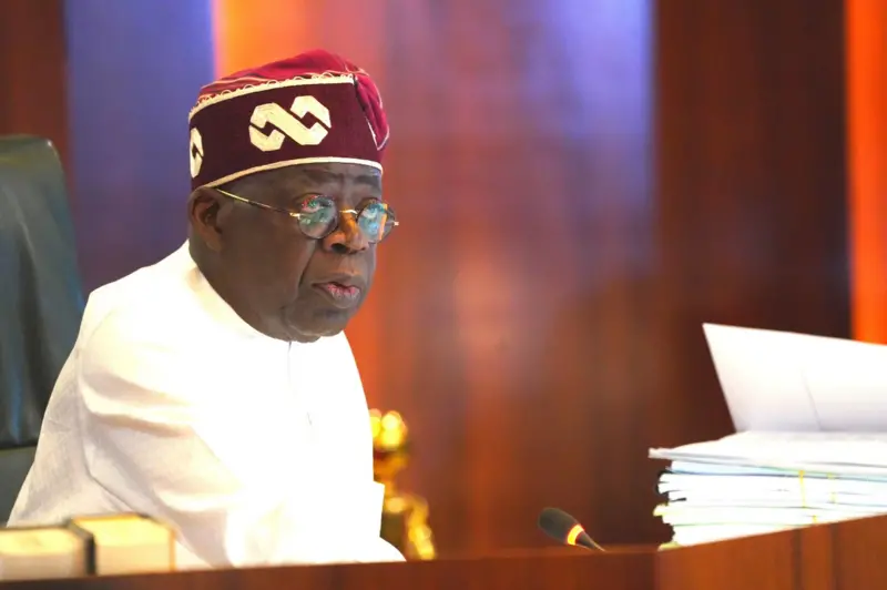 Tinubu Ya Sanya Hannu Kan Sabuwar Dokar Zaɓe